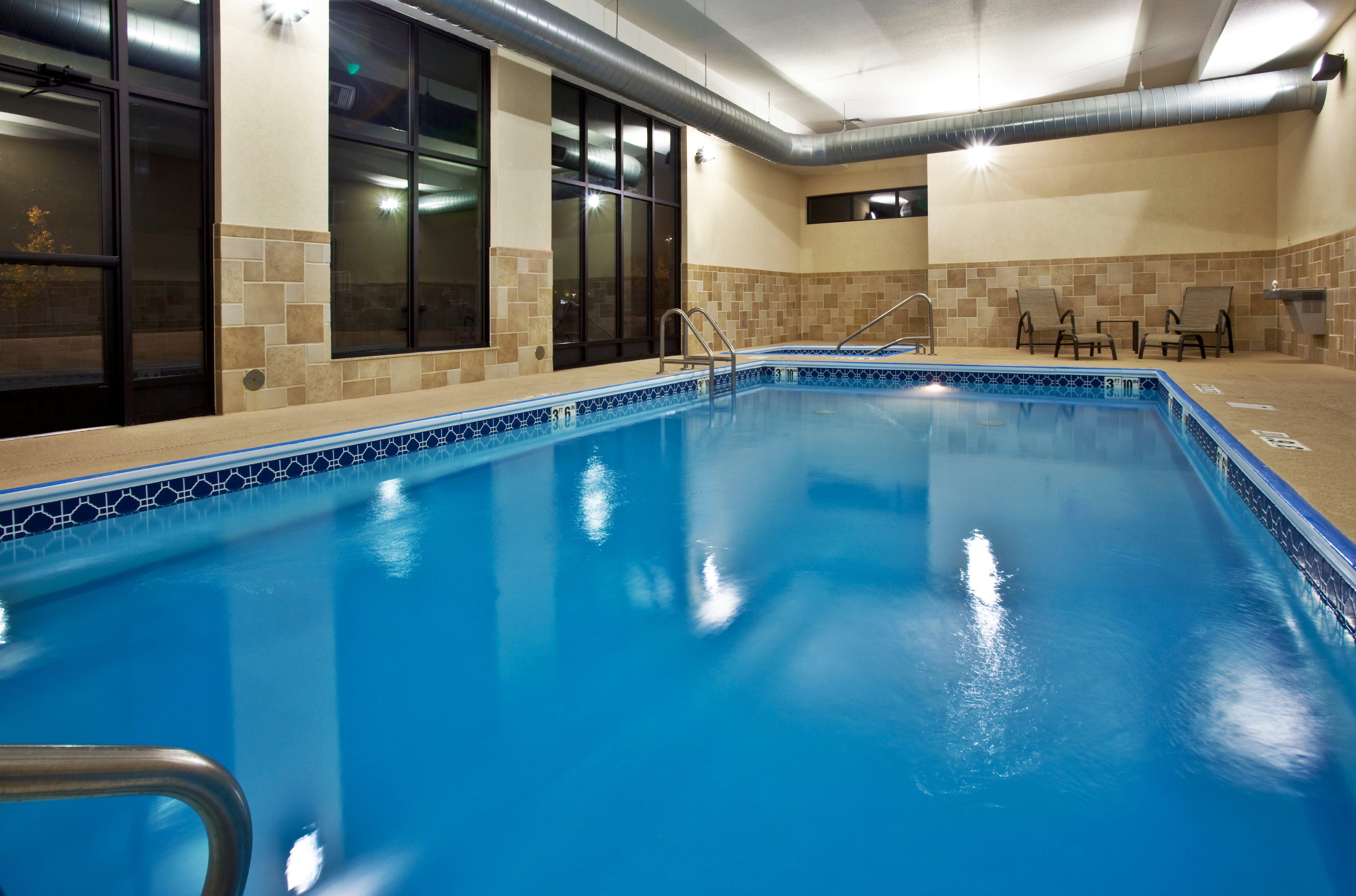 Holiday Inn Quincy By Ihg Extérieur photo